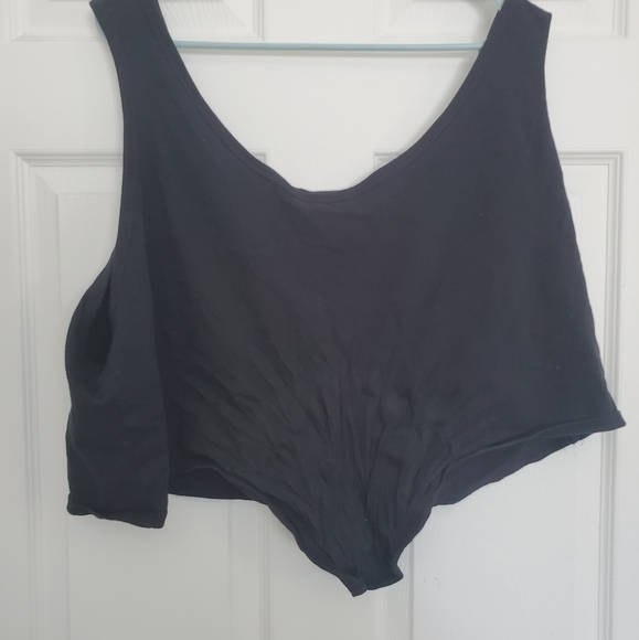 Tied Crop Top - Picture 3 of 4